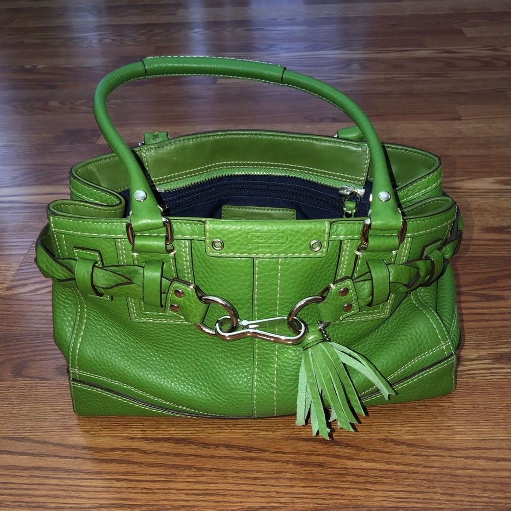 Coach Hampton braid green pebble leather handbag